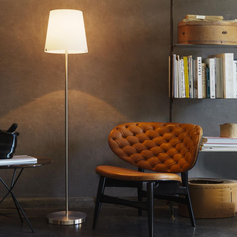 3247 Floor lamp by Fontana Arte Floor Lamps